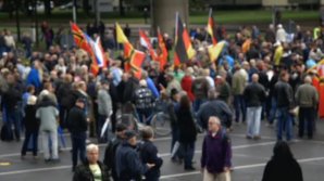 Hasskommentare und falsche Likes - Manipulation im Netz